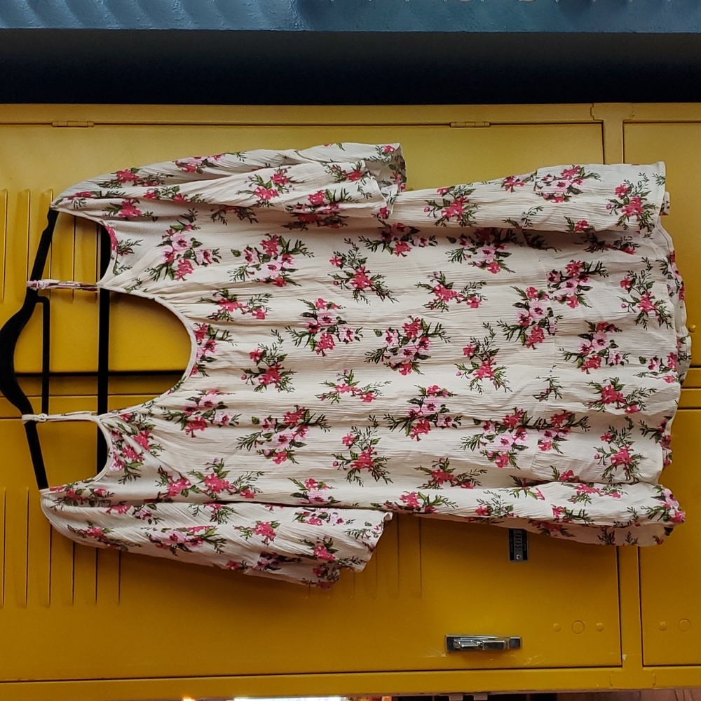 Altar'd State floral flutter sleeve dress